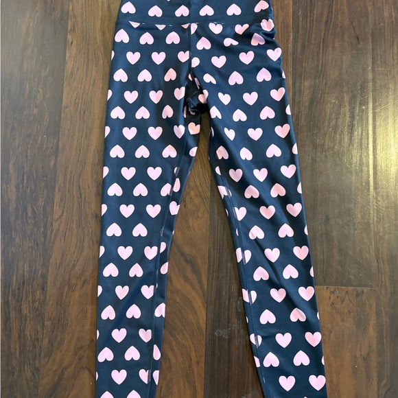 Beach Riot Heart Leggings - Picture 4 of 5
